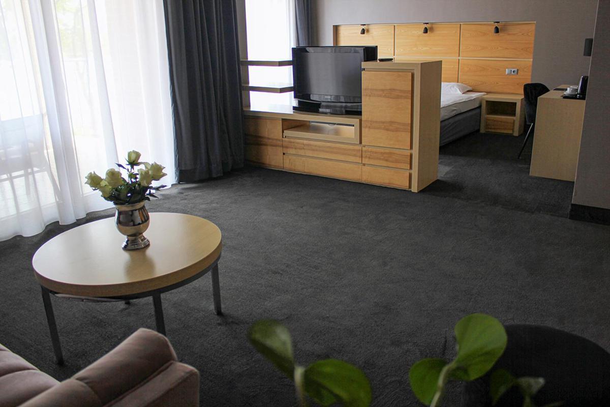 Willa Port Оструда Экстерьер фото A room at the hotel