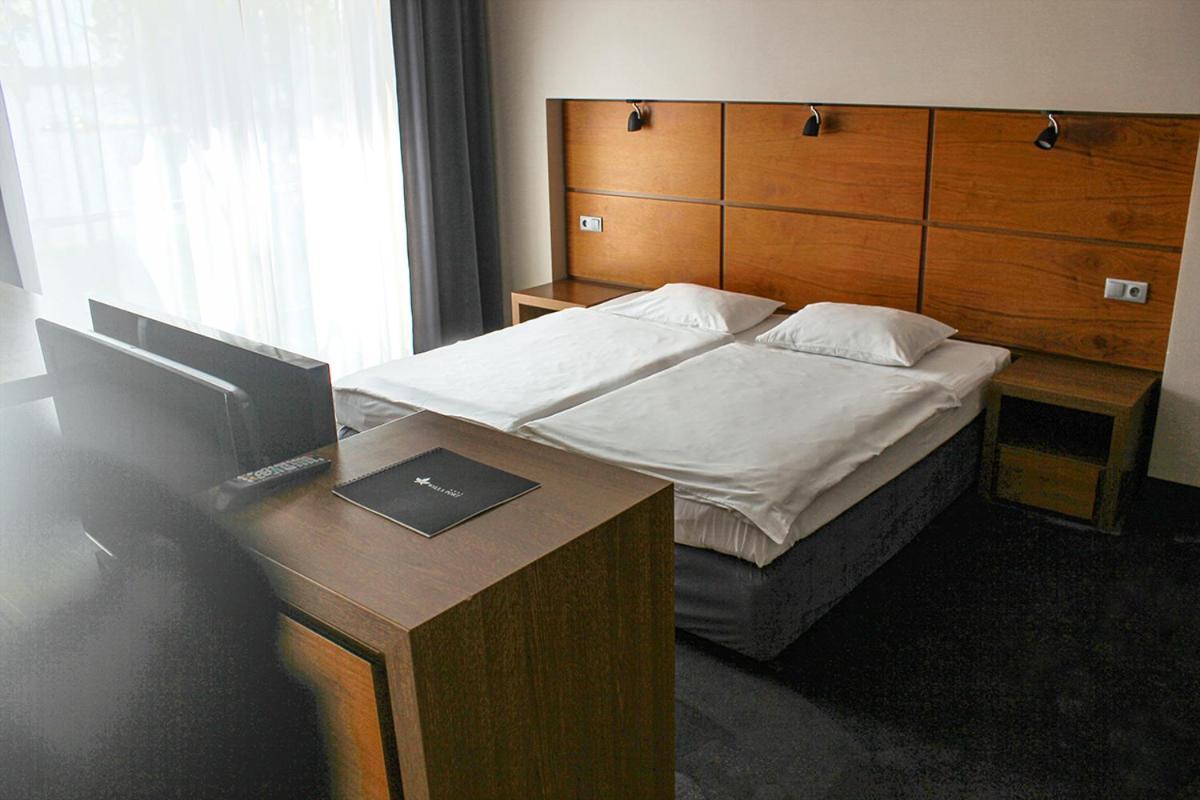 Willa Port Оструда Экстерьер фото A room at the hotel