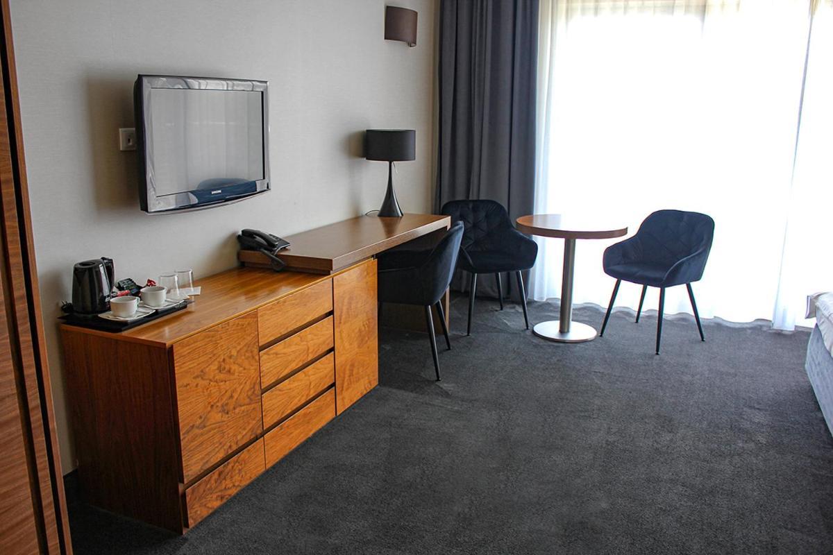 Willa Port Оструда Экстерьер фото A room at the hotel