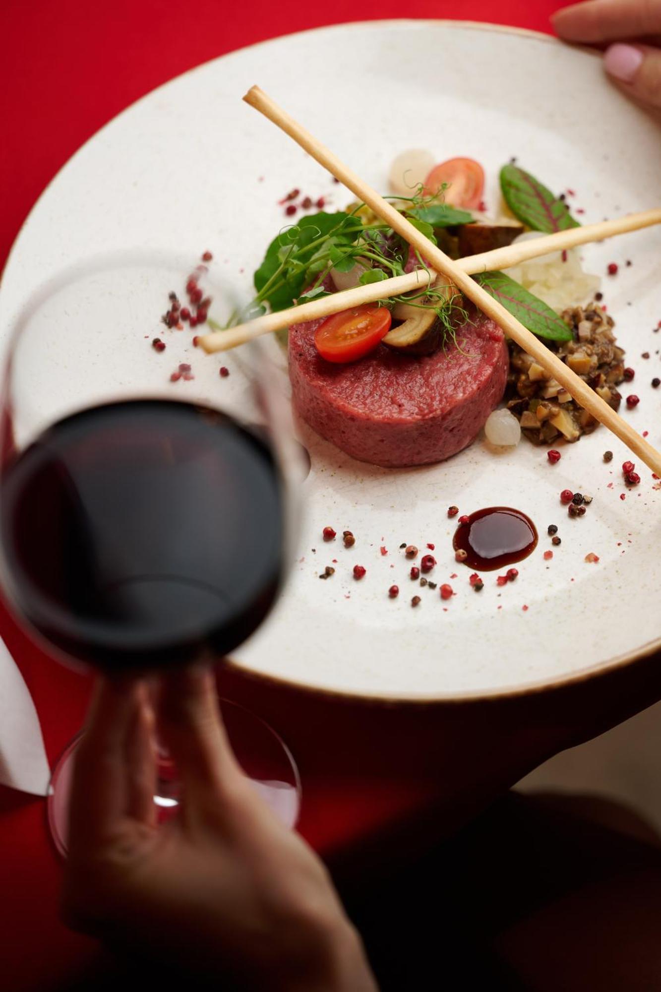 Willa Port Оструда Экстерьер фото A steak and wine dinner