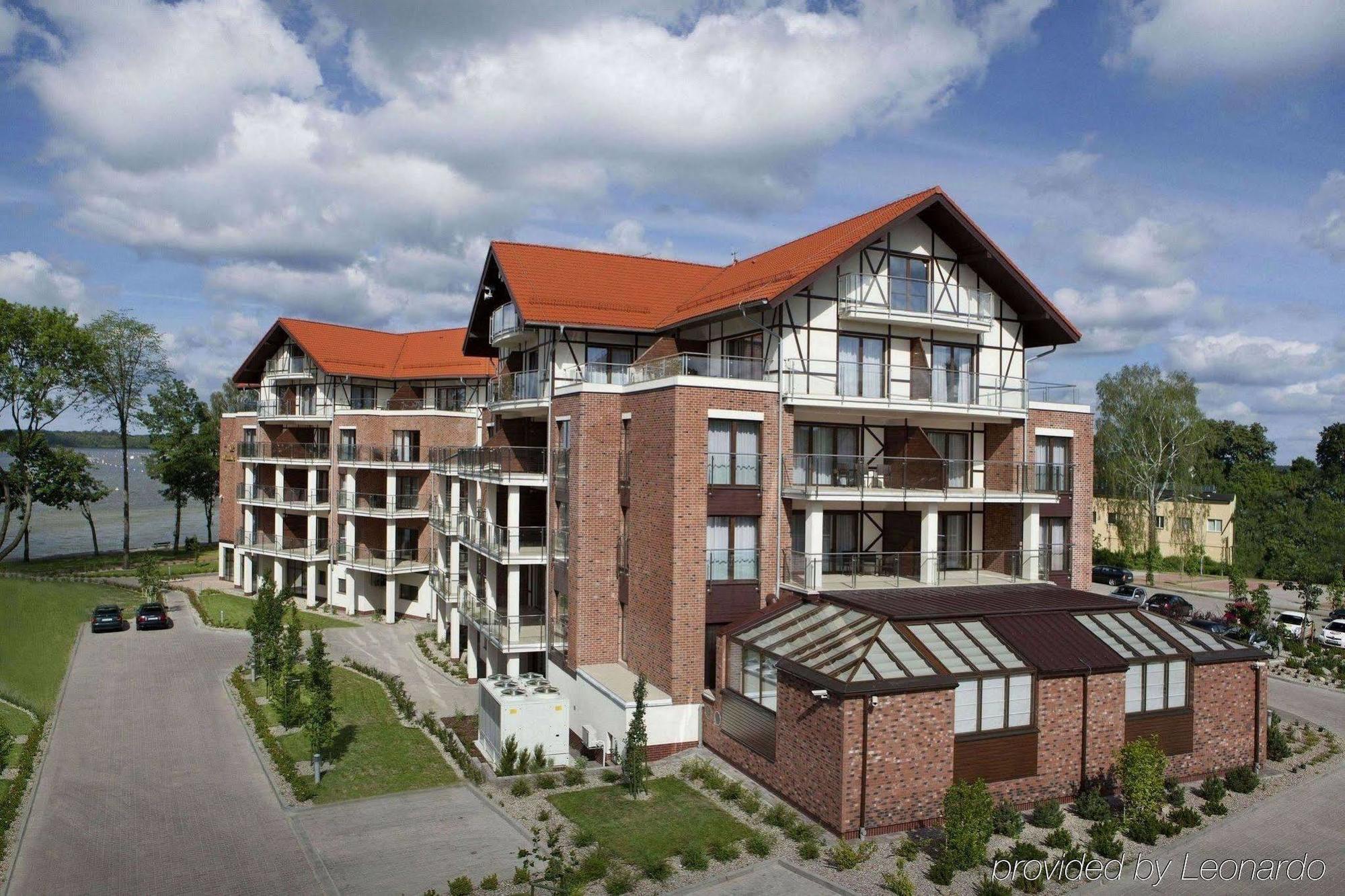 Willa Port Оструда Экстерьер фото Residential complex in Nida